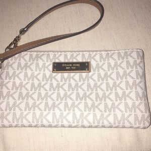 Michael Kors Wrislet